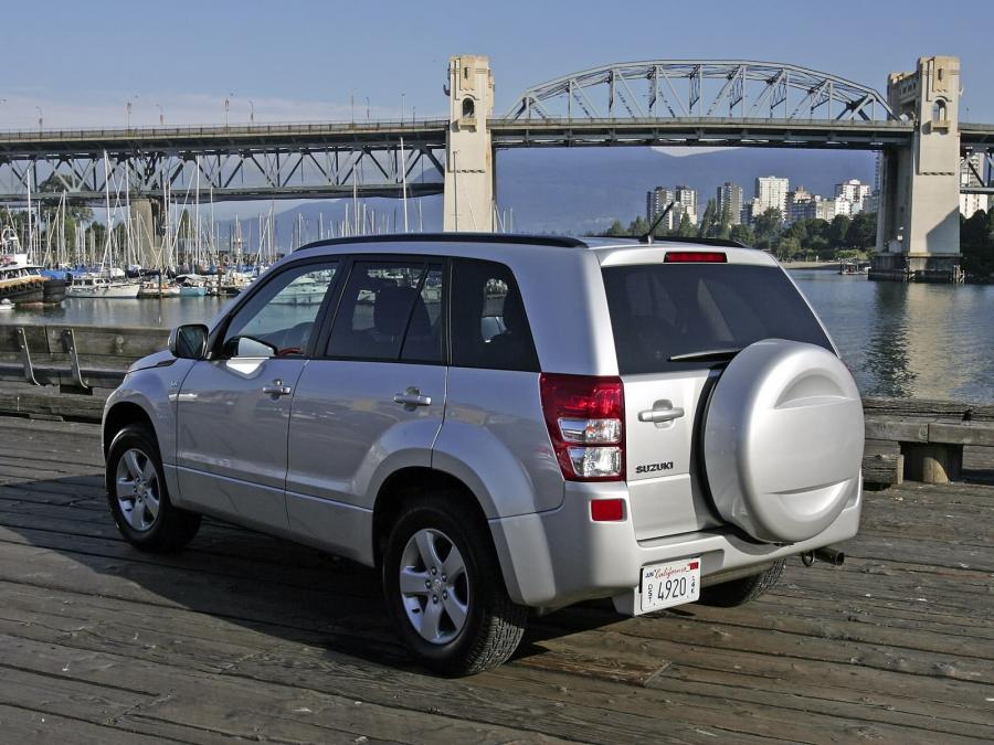  Suzuki Grand Vitara 2006 года  (фото 32 из 35)